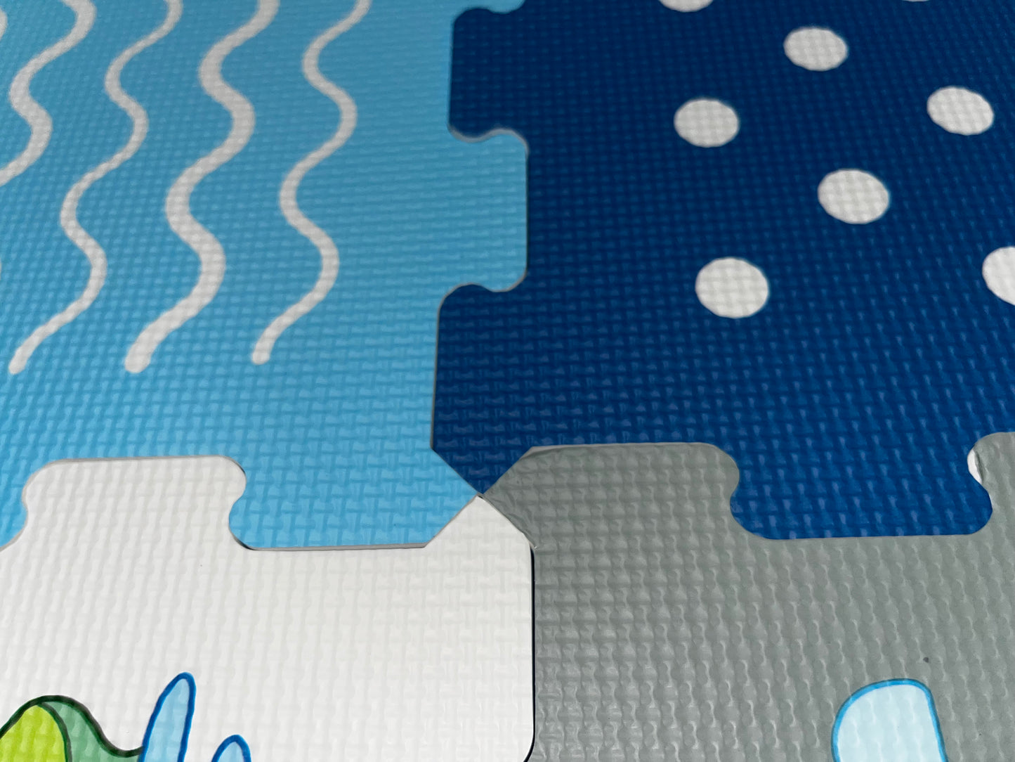 Arctic Animals Series (8 Pieces, 30x30 cm)